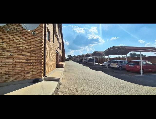 1 BEDROOM APARTMENT FOR SALE IN HONEY PARK